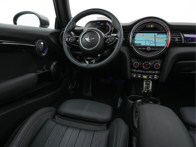 Mini Electric Mini Yours 33 kWh [ 3-Fase ] Aut.*PANO | LUXURY-LEATHER | HARMAN/KARDON-AUDIO | MATRIX-LED | KEYLESS | CAMERA | NAVI-FULLMAP | DIGI-COCKPIT | DAB | HEAD-UP | HEATED-SPORTSEATS | AMBIENT-LIGHT | CCS-FASTLOADER | 17"ALU*
