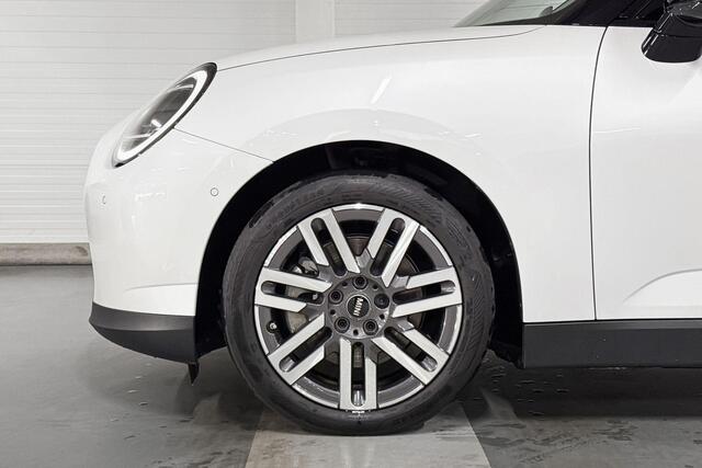 Mini Electric 3-deurs Cooper SE Classic | Panoramadak | Stoelverwarming | Head-Up Display