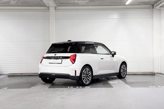 Mini Electric 3-deurs Cooper SE Classic | Panoramadak | Stoelverwarming | Head-Up Display