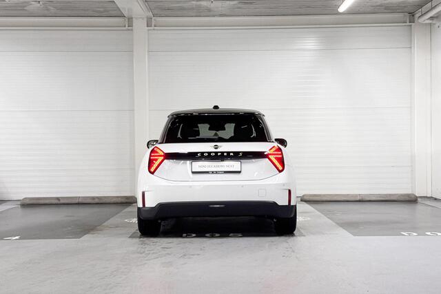 Mini Electric 3-deurs Cooper SE Classic | Panoramadak | Stoelverwarming | Head-Up Display