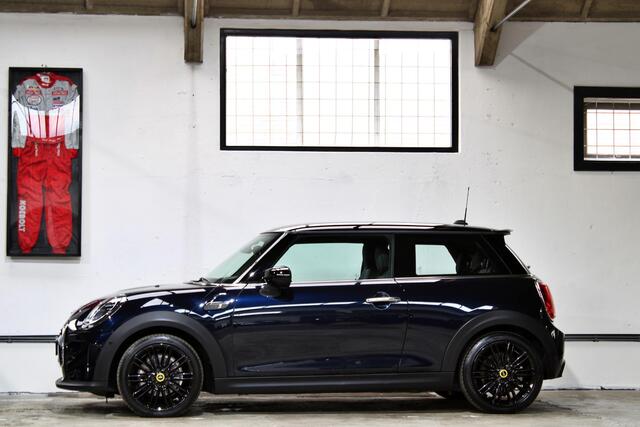 Mini Electric Mini Classic 33 kWh | Apple Carplay | Camera | Adaptieve cruise control | NL auto | BTW |
