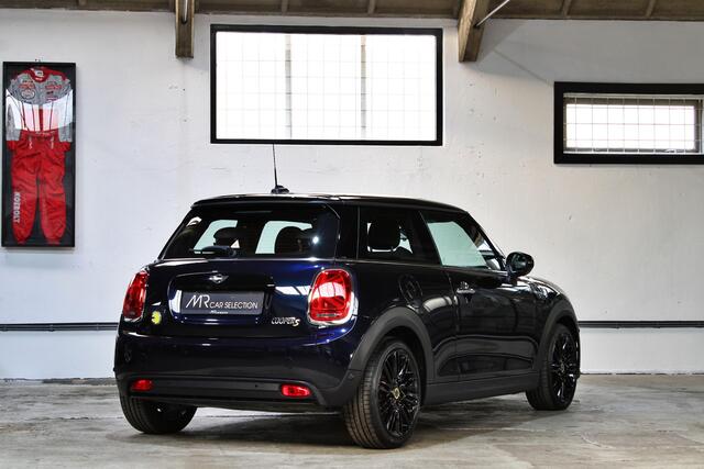 Mini Electric Mini Classic 33 kWh | Apple Carplay | Camera | Adaptieve cruise control | NL auto | BTW |