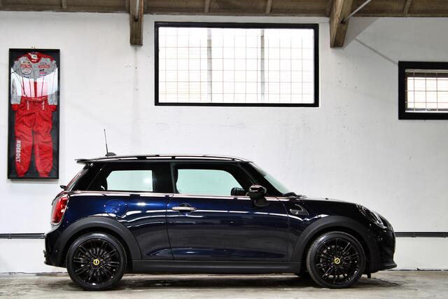 Mini Electric Mini Classic 33 kWh | Apple Carplay | Camera | Adaptieve cruise control | NL auto | BTW |