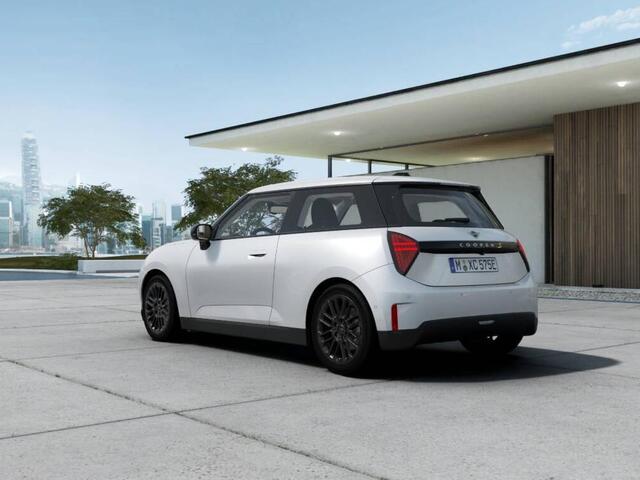 Mini Electric Cooper SE Essential Trim