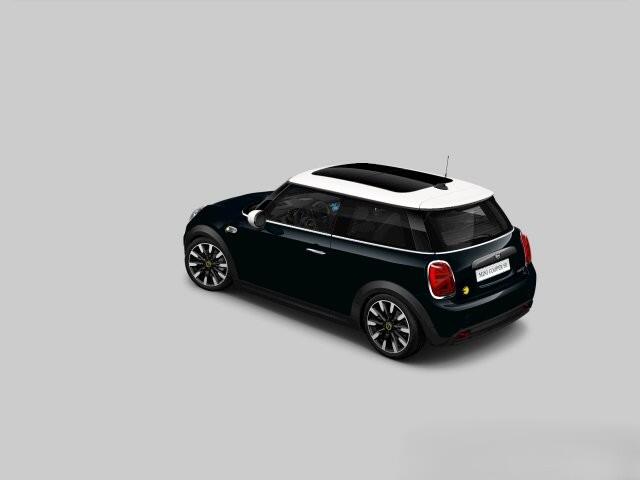 Mini Electric Mini Yours 33 kWh | Panoramadak | Harman Kardon | Head-Up Display | Union Jack | Stoelverwarming | Keyless | Apple Carplay | Navigatie | Camera | Parkeersensoren | Warmtepomp | Leer | Cruise Control | DAB |