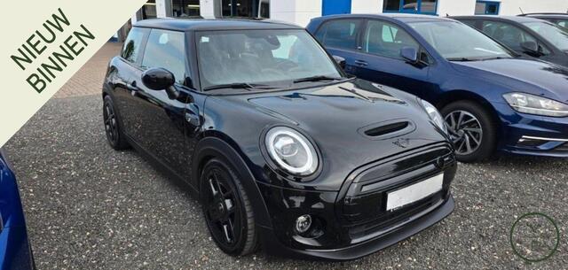 Mini Electric Mini Classic 33 kWh | Camera | Navi | DigiDash |