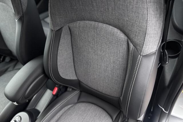 Mini Electric Cooper SE 33 kWh | Camera | Comfort Access | Stoelverwarming | LED