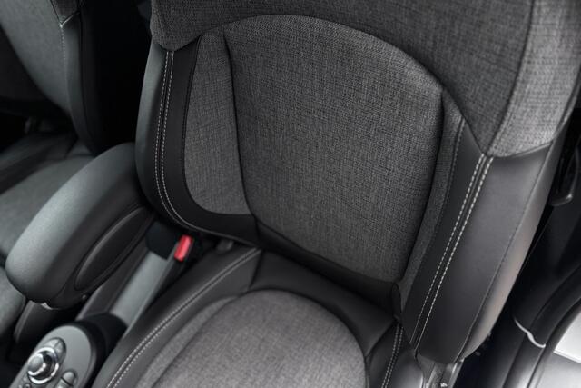 Mini Electric Cooper SE 33 kWh | Camera | Comfort Access | Stoelverwarming | LED