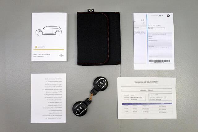 Mini Electric Mini Classic 33 kWh Premium+ 17"