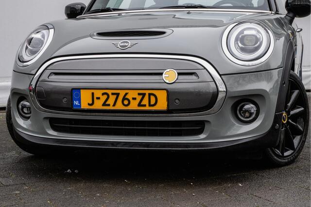 Mini Electric Mini Yours 33 kWh Panoramadak/ Leer/ Head-up/ Harman-Kardon/ Sportstoelen/ Stoelverwarming/ DAB+/ Camera