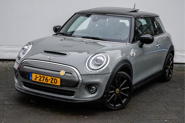 Mini Electric Mini Yours 33 kWh Panoramadak/ Leer/ Head-up/ Harman-Kardon/ Sportstoelen/ Stoelverwarming/ DAB+/ Camera