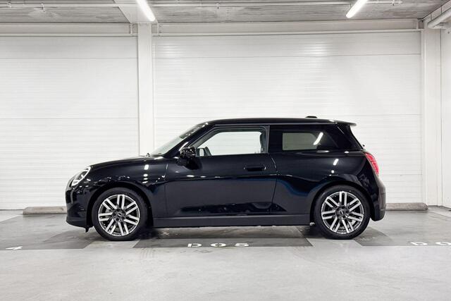 Mini Electric Cooper SE Classic XL | Panoramadak | Harman/Kardon | Stuurwielverwarming