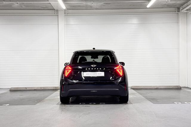 Mini Electric Cooper SE Classic XL | Panoramadak | Harman/Kardon | Stuurwielverwarming