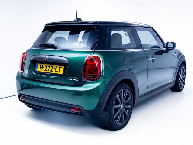 Mini Electric Mini Business 33 kWh | Airco | Led | Stoelverwarming | PDC Achter | Camera | Cruise control, Keyless, 17" Lichtmetalen velgen