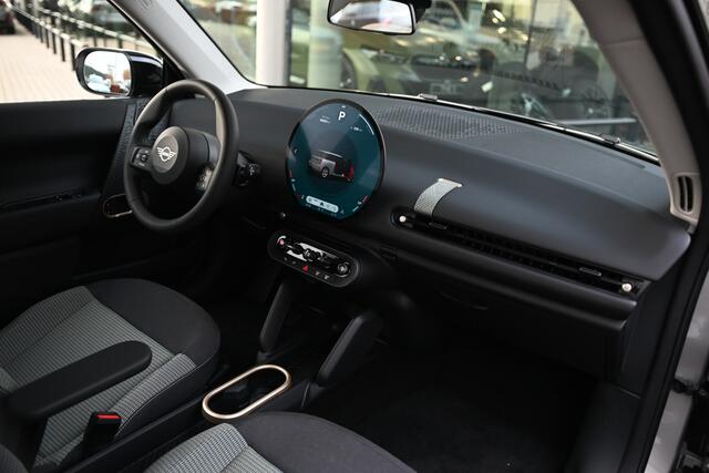 Mini Electric Hatchback Cooper SE / Essential / 17" U-Spoke grey