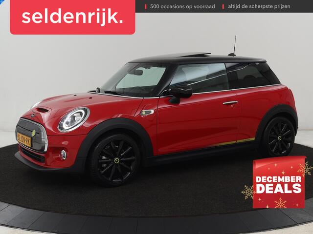 Mini Electric Edition Greenwich 33 kWh | Panoramadak | Stoelverwarming | Carplay | Navigatie | Camera | Full LED | Sportstoelen | Keyless | Climate control