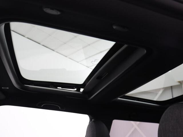 Mini Electric Edition Greenwich 33 kWh | Panoramadak | Stoelverwarming | Carplay | Navigatie | Camera | Full LED | Sportstoelen | Keyless | Climate control