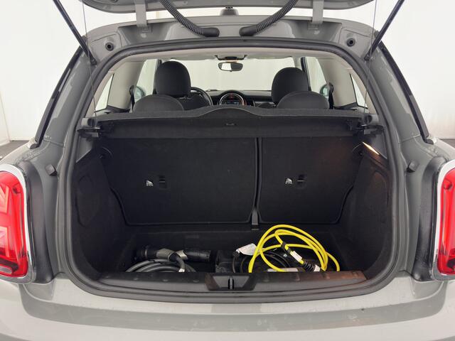 Mini Electric Mini Basic 33 kWh [ 3-Fase ] (SOH-100%) (INCL-BTW) Aut. *FULL-LED | SPORT-SEATS | NAVI-FULLMAP | DIGI-COCKPIT | DAB+ | ECC | CCS-FASTLOADER | UNION-JACK-LIGHTS | CRUISE | AMBIENT-LIGHT | 16''ALU*