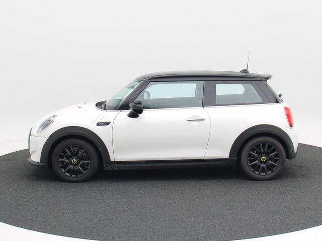 Mini Electric Mini Classic 33 kWh | Cruise Control | Stoelverwarming | Climate Control | Navigatie | CarPlay | Parkeersensoren | 26.956 Km!!
