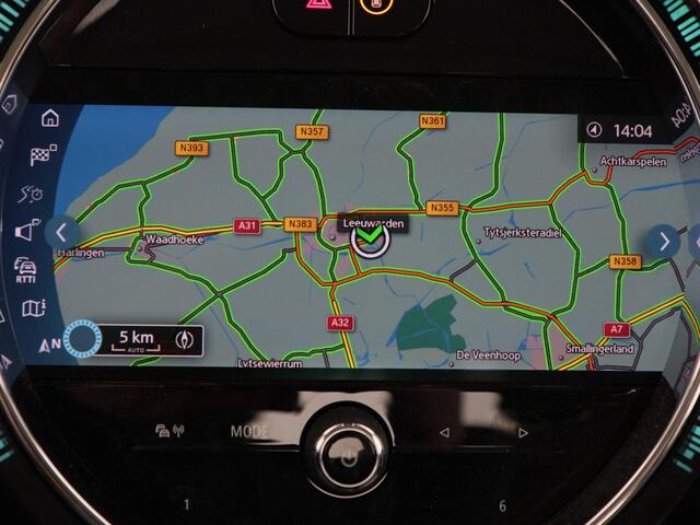 Mini Electric Mini Classic 33 kWh | Cruise Control | Stoelverwarming | Climate Control | Navigatie | CarPlay | Parkeersensoren | 26.956 Km!!