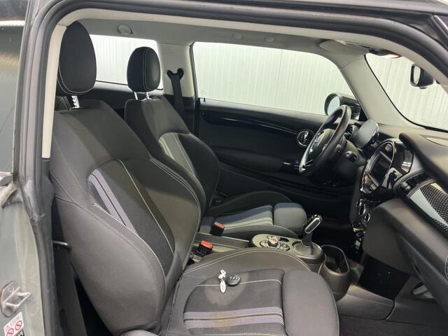 Mini Electric Mini Basic 33 kWh Airco ECC Navi Carplay Cruise Control Full LED Virtual Cockpit