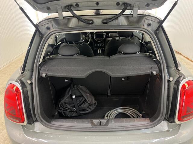 Mini Electric Mini Basic 33 kWh Airco ECC Navi Carplay Cruise Control Full LED Virtual Cockpit