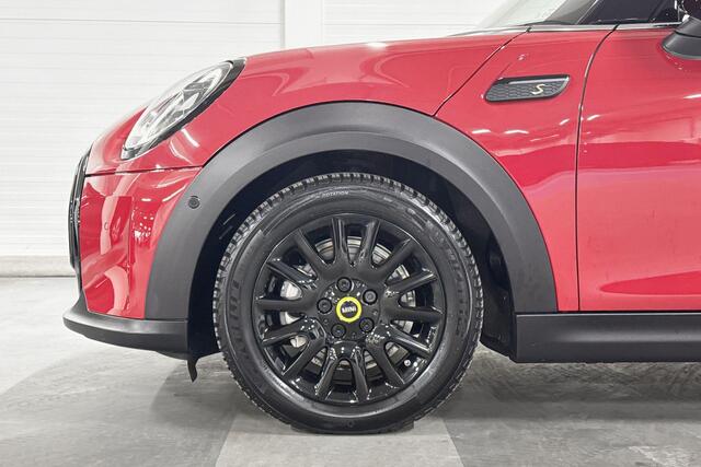 Mini Electric 3-deurs Camden Plus Edition | Glazen panoramadak | Comfort Acces | Essence Pack