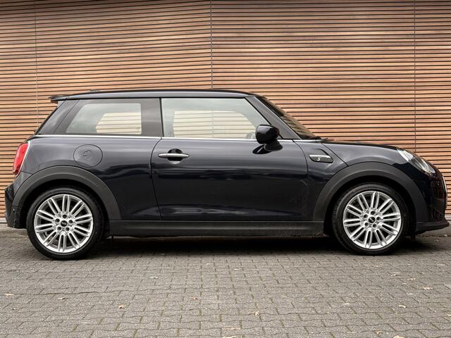 Mini Electric Mini Business Edition 33 kWh Stoel en Stuur verwarming / Head-Up / Harmen/Kardon / Camera / Navi