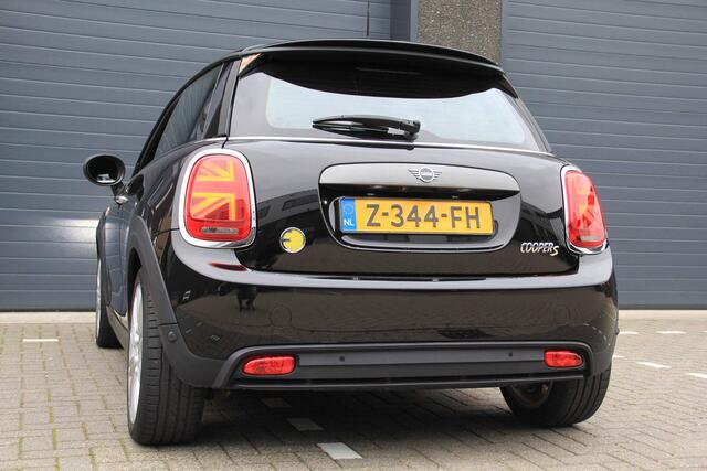 Mini Electric Cooper SE Facelift | Business | Yours | Union Black | Vol in de opties | Enigmatic Black Metallic