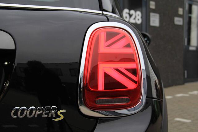 Mini Electric Cooper SE Facelift | Business | Yours | Union Black | Vol in de opties | Enigmatic Black Metallic