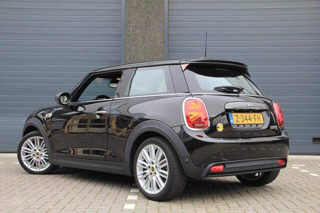 Mini Electric Cooper SE Facelift | Business | Yours | Union Black | Vol in de opties | Enigmatic Black Metallic