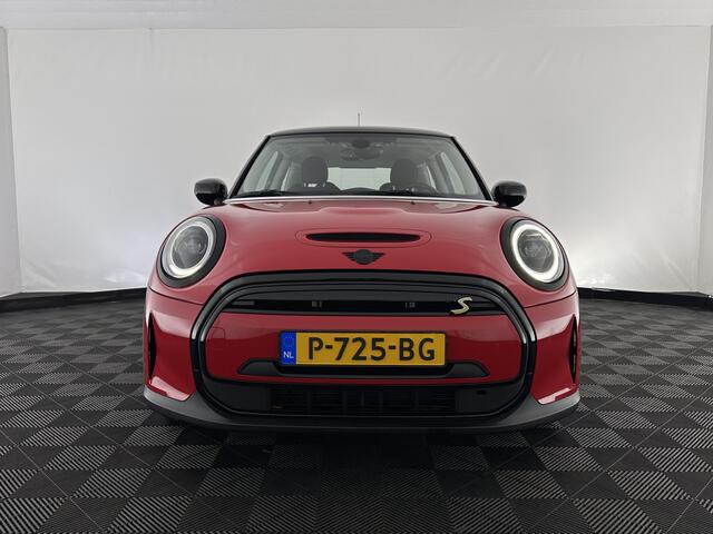 Mini Electric Mini Business Edition 33 kWh [ 3-Fase ] (INCL-BTW) Aut. *LEATHER | FULL-LED | KEYLESS | SPORT-SEATS | NAVI-FULLMAP | ECC | AMBIENT-LIGHT | DAB | DIGI-COCKPIT | PDC | 17"ALU*