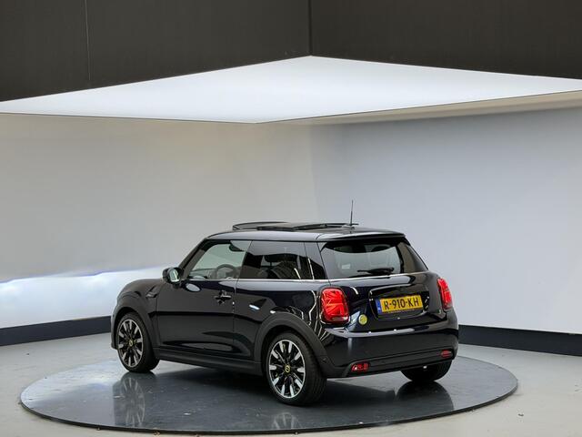 Mini Electric Mini Camden Edition 33 kWh | Panodak | Harman/kardon| Verw stuur | Chester grey leer