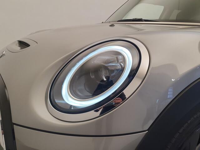 Mini Electric Mini Essential 33 kWh 184PK Camera, Stoelverwarming, Navigatie