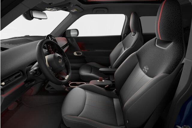 Mini Electric Cooper 3-deurs Cooper E John Cooper Works M 40.7 kWh | 18 inch JCW Lap Spoke 2-tone | Opruimingsvoordeel