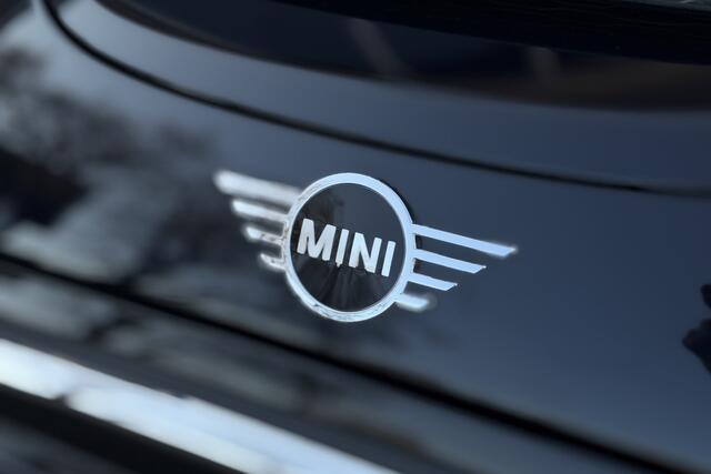 Mini Electric Mini Cooper SE | Panodak | Sportleder | Harman Kardon | Camera | Comfort Access