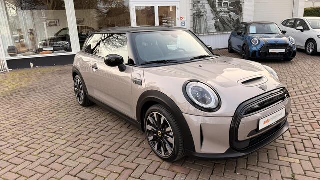 Mini Electric Mini MINI Electric Collection 33 kWh | SoH 100% | Eerste eigenaar, volledig MINI onderhouden |