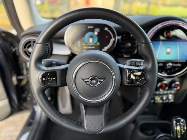 Mini Electric COOPER SE Cooper SE MINI | Enigmatic Metallic | Black Optic | Led | PDC |