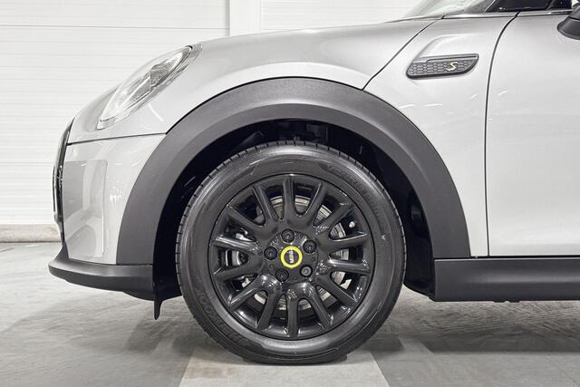 Mini Electric 3-Deurs Camden Edition | Apple Carplay/Android Auto | Stoelverwarming | Achteruitrijcamera