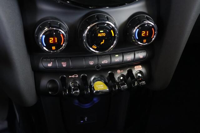 Mini Electric Mini MINI Electric 33 kWh / LED / Navigatie / CarPlay / Stoelverwarming