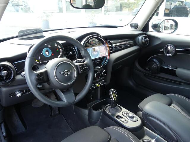 Mini Electric Mini Yours 33 kWh *t/m 10de bouwjaar garantie!