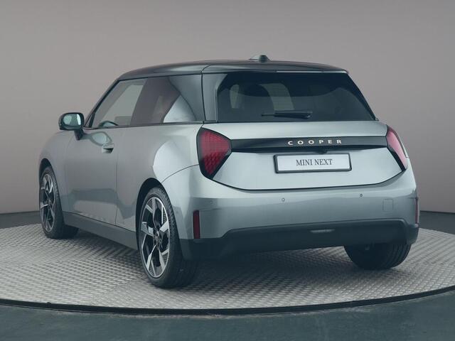 Mini Electric Cooper E Classic L 40.7 kWh SEAF Panoramadak | Getint glas | Harmen Kardon | Comfort Access |