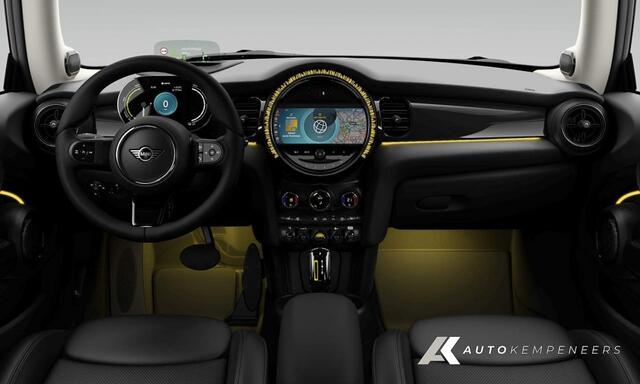 Mini Electric Cooper SE Classic Trim | Panorama | Harman/Kardon | Head-Up | Camera | Warmtepomp | 17' Inch