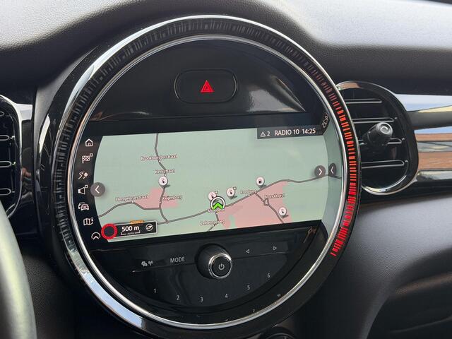 Mini Electric Cooper SE 33 kWh Automaat / Accu SOH 96% / Navigatie / Cruise Control / Stoel Verwarming / Apple Carplay & Android Auto / Start Stop / All Season Banden /