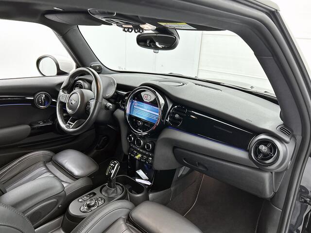 Mini Electric Cooper S MINI Yours 135KW / 33 kWh SOH 100% Comfort plus / Leder / Navigatie / Pdc+Camera / Harman Kardon / Apk 05-2027