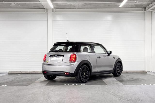 Mini Electric 3-Deurs Camden Edition | Achteruitrijcamera | Stoelverwarming | Apple Carplay/Android Auto