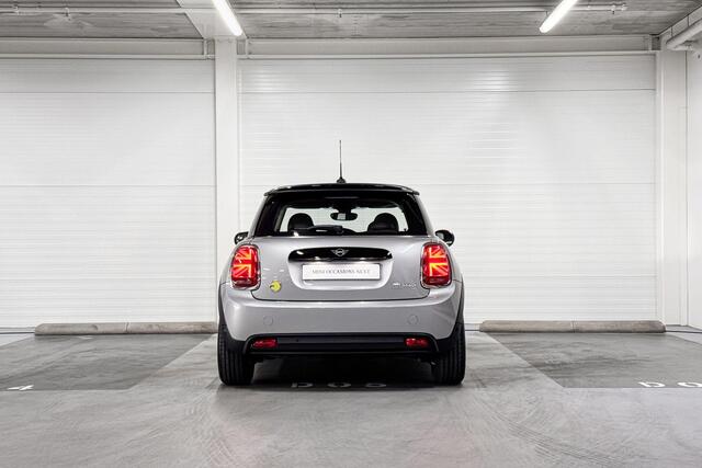 Mini Electric 3-Deurs Camden Edition | Achteruitrijcamera | Stoelverwarming | Apple Carplay/Android Auto