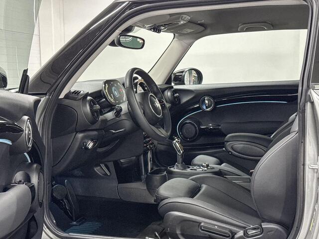 Mini Electric 3-Deurs Camden Edition | Achteruitrijcamera | Stoelverwarming | Apple Carplay/Android Auto