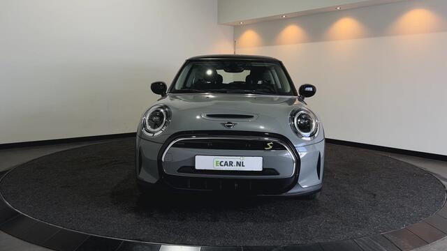Mini Electric Mini Essential 33 kWh Navigatie | LED | Autom. airco