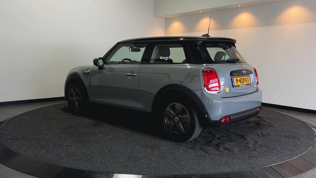 Mini Electric Mini Essential 33 kWh Navigatie | LED | Autom. airco